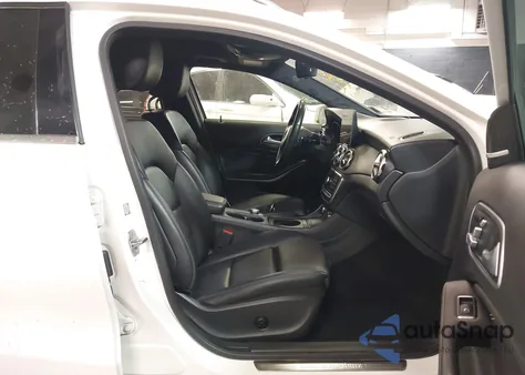 2018 Mercedes-Benz Gla 250 4Matic z USA, uszkodzony, nr VIN WDCTG4GB7JJ520063